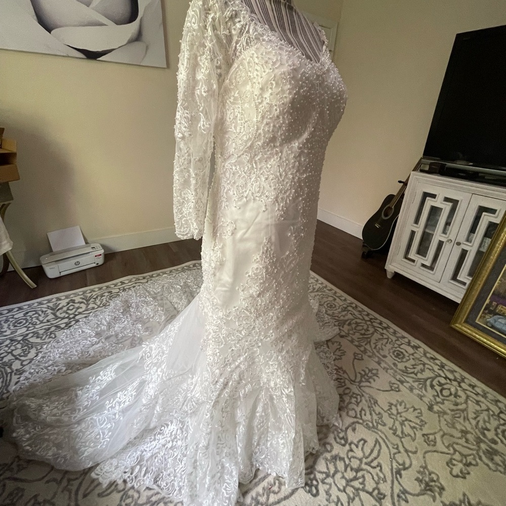 Wedding dress